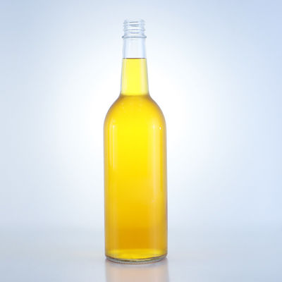 Botella de licor de vidrio de 750 ml para whisky, ginebra, ron, vodka, tapa de tornillo de forma personalizada
