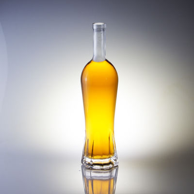 Botella de vidrio personalizada de 750 ml Peso Material de base Vidrio Botella de licor de vidrio de 500 ml para whisky