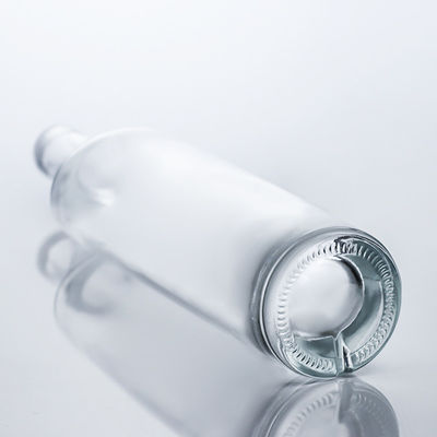 Collar de vidrio único material de cuello largo botella de alcohol para whisky vodka tequila gin ron