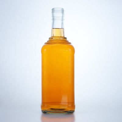 Botella de vidrio de corcho tipo tapa 70cl 75cl botella de diseño clásico para Shandong forma redonda