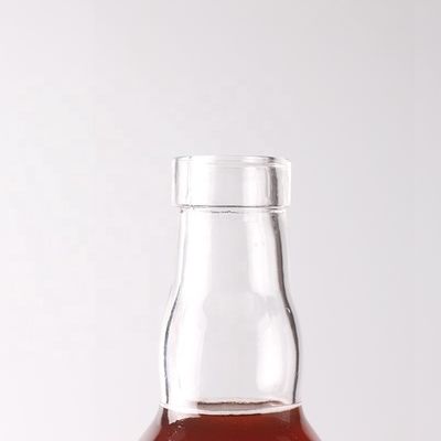 Material del cuello Vidrio 500 ml 700 ml Botella transparente en relieve para whisky ron ginebra brandy