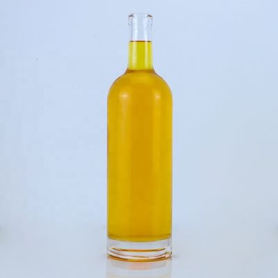 Botella de vidrio clara o personalizada Única 700 ml 750 ml para Whiskey Tequila Brandy Rum Gin