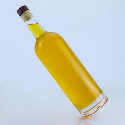 Botella de vidrio clara o personalizada Única 700 ml 750 ml para Whiskey Tequila Brandy Rum Gin