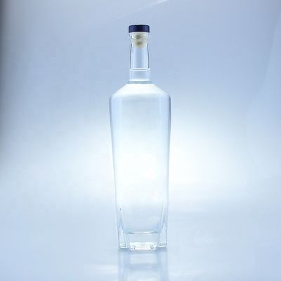 Collar de vidrio Botella de vidrio para bebidas alcohólicas 750 ml con tapón de corcho