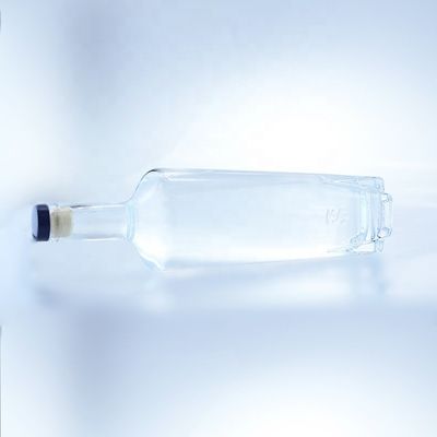Collar de vidrio Botella de vidrio para bebidas alcohólicas 750 ml con tapón de corcho