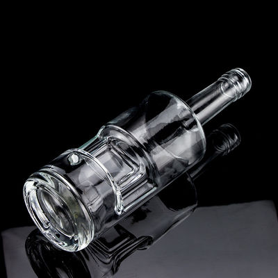 Material del cuello Botella de vodka de vidrio 500ml700ml para la industria de la fabricación de licores
