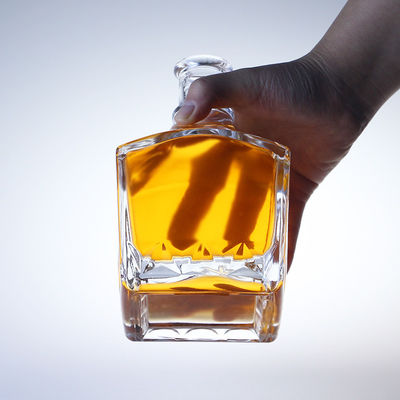 Botella de vidrio de whisky de 750 ml para la selección de whisky tradicional