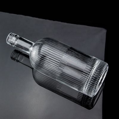 500 ml 700 ml de tapa de tornillo Super Flint vidrio Botella de whisky vacío para el diseño clásico redondo
