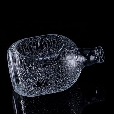 Vidrio redondo tallado 700ml 750ml Vodka Botella de vidrio Botella de vino con tipo de sellado de corcho