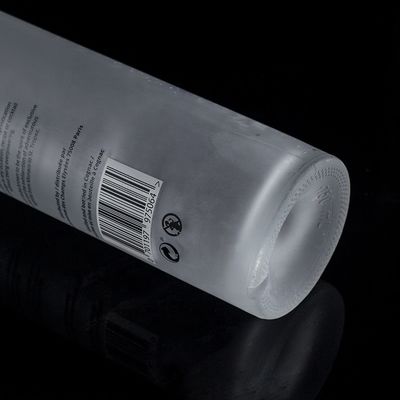 Botella de vidrio de vodka de forma clásica de 700 ml y 750 ml de agua fría para embalaje de bebidas