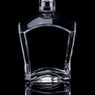 Botella de whisky de vidrio de sílex de 700 ml 750 ml con tapones de corcho