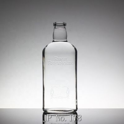 800ml 1000ml 3000ml Botella de vidrio de whisky de gran capacidad redonda 500ml botella de agua de vidrio cuadrado