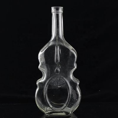 Botellas de vidrio en forma de guitarra de 700 ml con tapa de corcho para whisky de vodka claro o personalizado