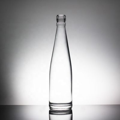 Botella de agua de vidrio de 500 ml para bebidas blandas con diseño transparente y tapa de tornillo