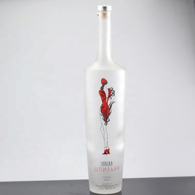 Botella de vodka de vidrio industrial congelado de 750 ml para su fabricación y comercialización