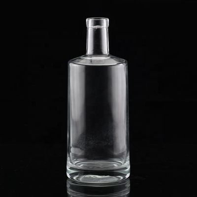 Botella de vidrio transparente de vodka industrial con cuello corto y cuerpo gordo 500 ml 750 ml