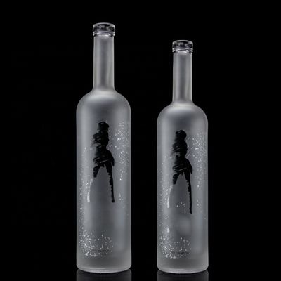 Botella de vodka de vidrio de 750 ml y 500 ml de impresión decal con diseño congelado y material base