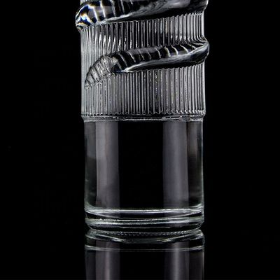 Logotipo personalizado Botella de vidrio de dibujo de serpiente emosa de 750 ml para cilindro de vodka