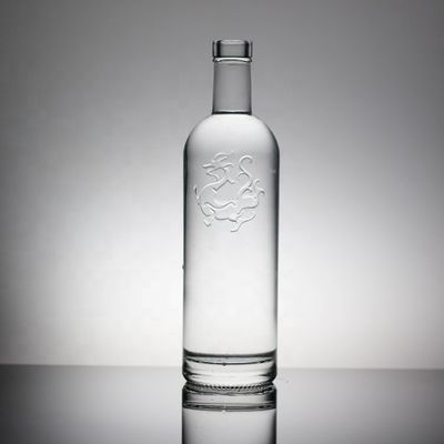 Material del cuello Vidrio 700 ml 750 ml Botella de vino de moda para licor