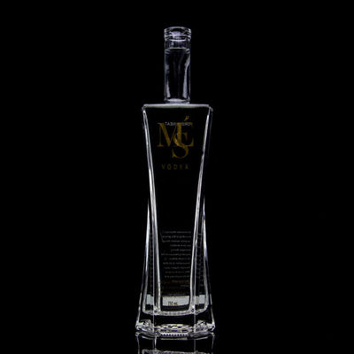 Exquisito diseño botella de vodka licor clara o personalizada botella de vidrio de 750 ml con corcho