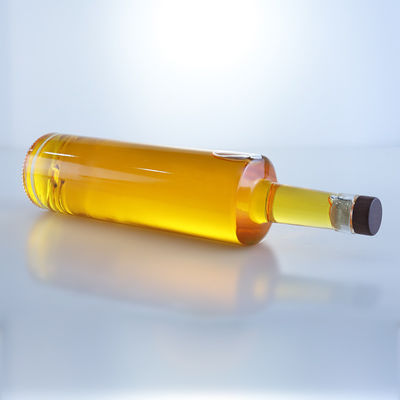 Tipo de sellado de logotipo personalizado Botella de vidrio de corcho para whisky vodka tequila gin ron hecho