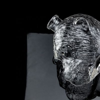 Diseño único 500ml 750ml Botella de vidrio en forma de cabeza de mono para vodka Liquor con corcho