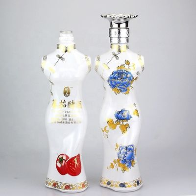 Sexy botella con forma de cuerpo femenino botella de licor de vidrio única con tapa de corona
