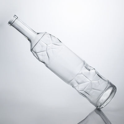 Manejo de la superficie Decal de forma personalizada Botella de licor de vidrio en relieve para whisky Gin Rum