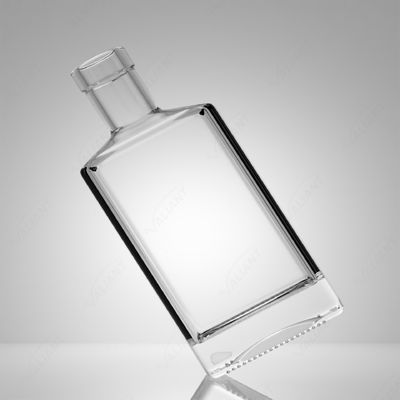 Botella de vidrio cuadrada de 50 ml para Whiskey Gin Rum con tapa personalizada y corcho incluido