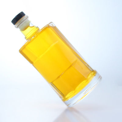 Botella de vidrio transparente con corcho para whisky vodka tequila gin ron hecho en claro o a medida
