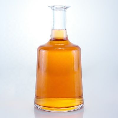2023 Botellas de vidrio transparentes Botellas de bebida de vidrio con material base congelado Logotipo personalizado