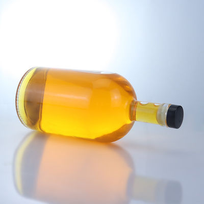 Logotipo personalizado Botella de vidrio con tapa de tornillo de gran capacidad para whisky vodka tequila gin ron