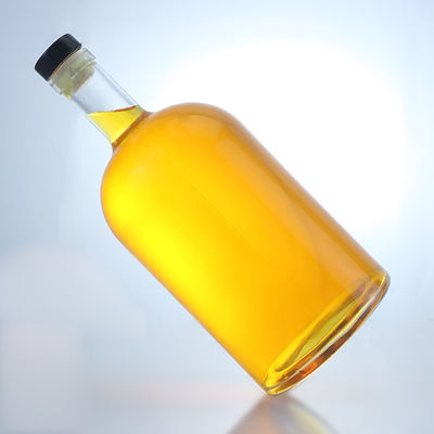 Logotipo personalizado Botella de vidrio con tapa de tornillo de gran capacidad para whisky vodka tequila gin ron