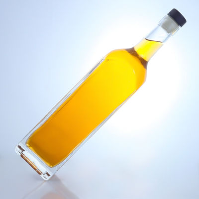 Botella de vidrio de sílex de forma cuadrada en color claro para vodka whisky tequila gin