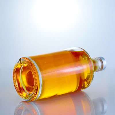 Botella de licor de vidrio de Super Flint de forma popular para vodka whisky ron tequila gin hecho