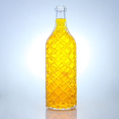 Cuello de vidrio Super Flint Ron en relieve Vodka Whisky Tequila Botella de ginebra con corcho hecho