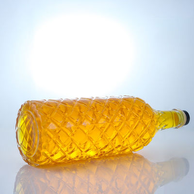 Cuello de vidrio Super Flint Ron en relieve Vodka Whisky Tequila Botella de ginebra con corcho hecho