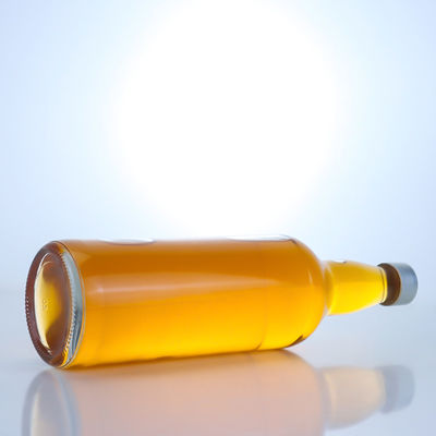 Botella de licor de vidrio de 750 ml personalizada con diseño de cuello único y tipo de sellado de corcho