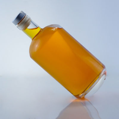 Whisky Gin Rum Vodka Liquor Botella de 750 ml Vidrio redondo clásico con tapon de corcho