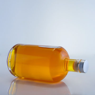 Whisky Gin Rum Vodka Liquor Botella de 750 ml Vidrio redondo clásico con tapon de corcho