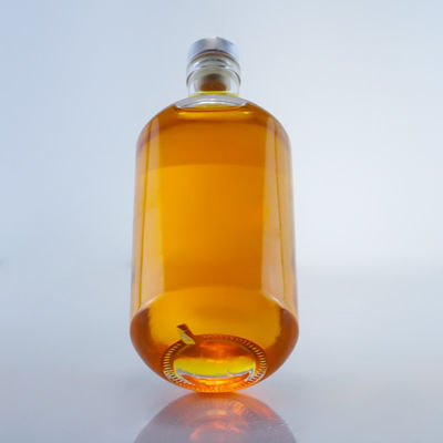 Whisky Gin Rum Vodka Liquor Botella de 750 ml Vidrio redondo clásico con tapon de corcho
