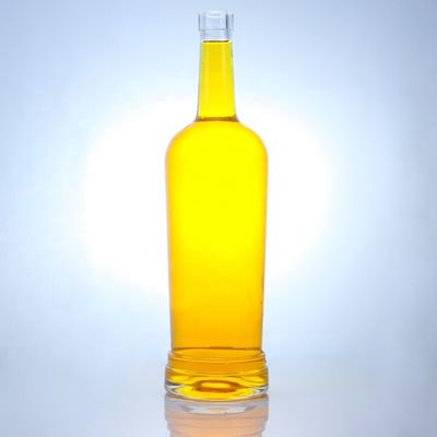 Base de vidrio Forma redonda Logotipo personalizable Cuello largo Botella de licor con corcho