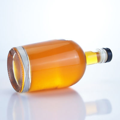 Botella de licor de vidrio de 750 ml para ginebra ron vodka forma personalizada con material de cuello de vidrio