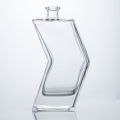 Botella de vidrio de forma única para ron, ginebra, vodka y corcho