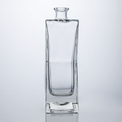 Botella de vidrio de forma única para ron, ginebra, vodka y corcho