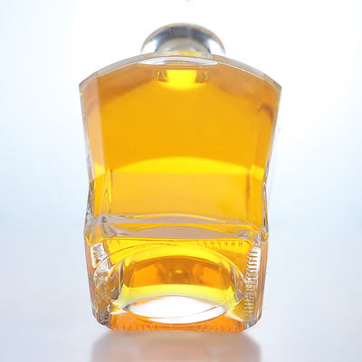 Collar de vidrio Material Forma cuadrada Whiskey Vodka Tequila Brandy Gin Botella de ron con corcho