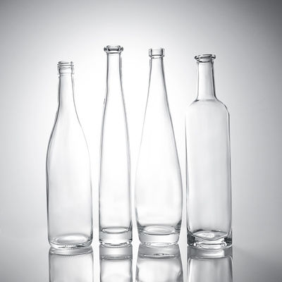 Botella de licor de vidrio con tapón de corcho Material del cuerpo Vidrio de forma redonda personalizada