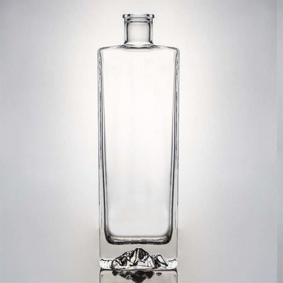 Botella de vidrio de forma cuadrada con tapa personalizada para bebidas industriales Ron Vodka Whisky Tequila Gin