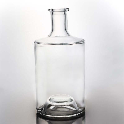 Vidrio súper de sílex Logotipo personalizado 750ml 700ml rum de estilo popular vodka whisky tequila botella de vidrio de ginebra con corcho