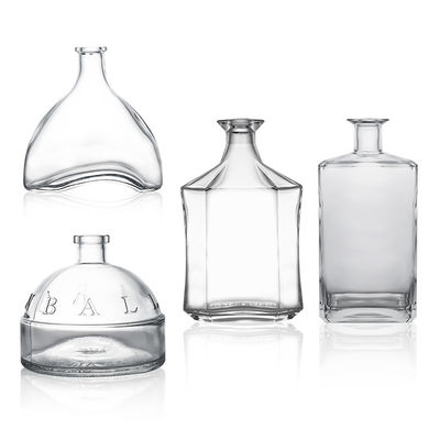 Base de vidrio 500 ml 700 ml 750 ml Botella de licor de sílex con tapa y tapa de corcho personalizada